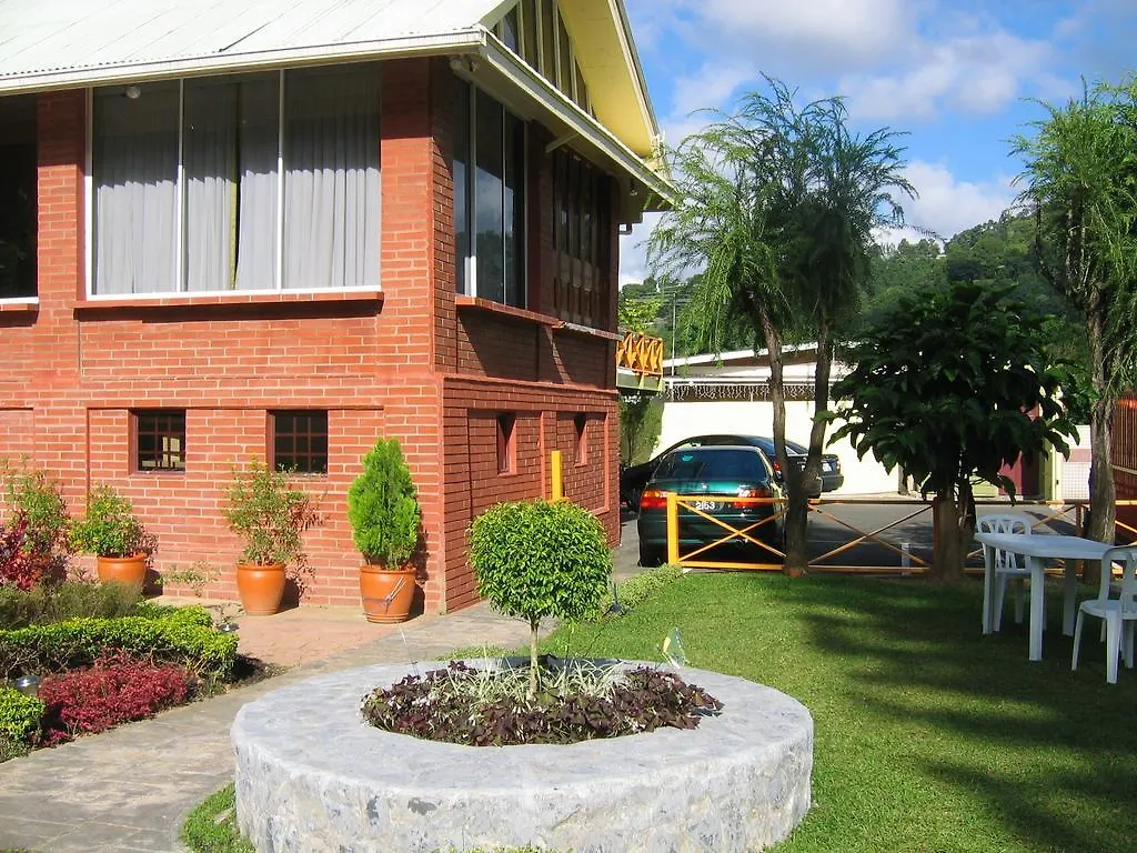 *** Bed & Breakfast Heritage Inn Trinidad Belmont Trinidad And Tobago