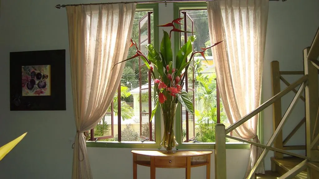 Heritage Inn Trinidad Belmont Bed & Breakfast
