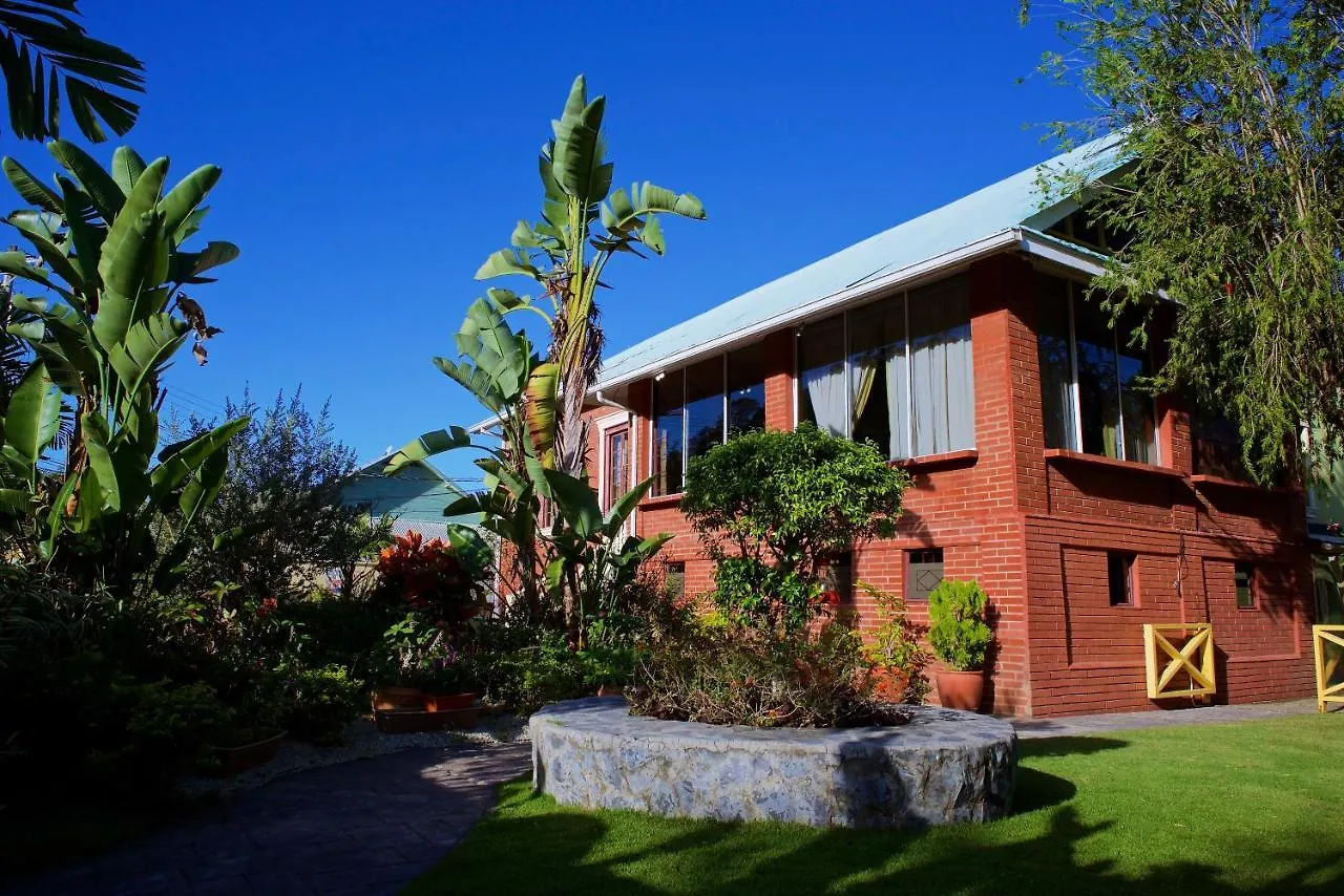 Heritage Inn Trinidad Belmont 3*,  Trinidad e Tobago